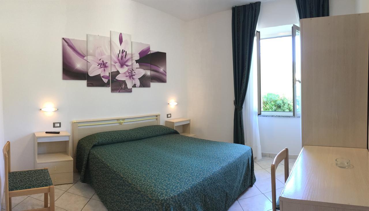 Hotel Barbarossa Porto Azzurro Eksteriør bilde