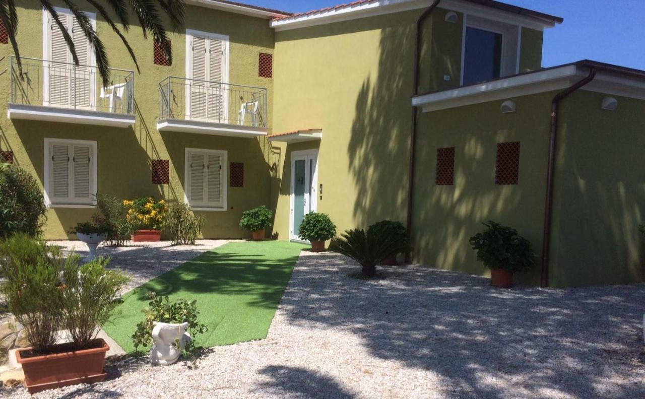 Hotel Barbarossa Porto Azzurro Eksteriør bilde